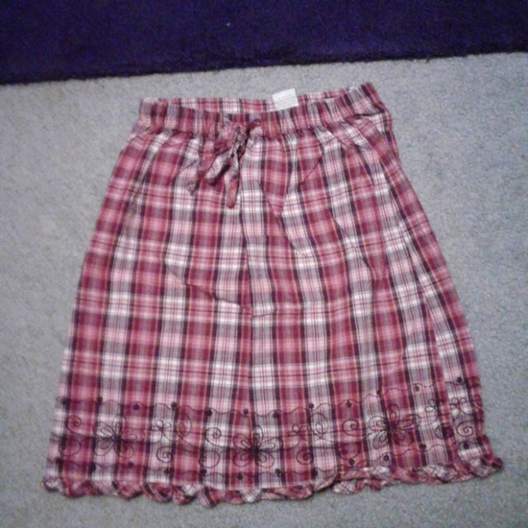 Cherokee girl's plaid skirt - Picture 1 of 3